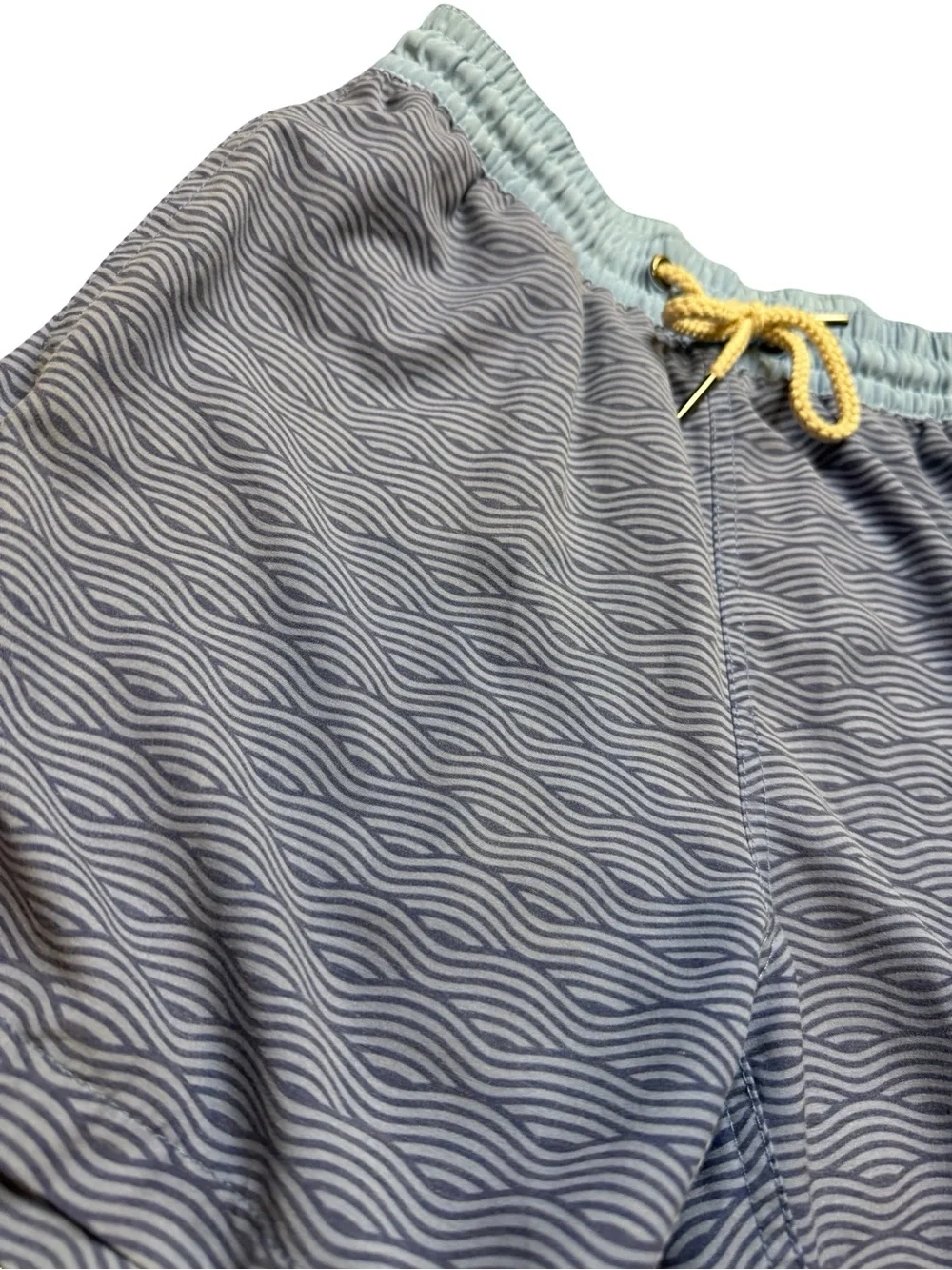 🌊🩵 Fair Harbor Youth Medium Swim Trunks Blue Wave Print 🩵🌊